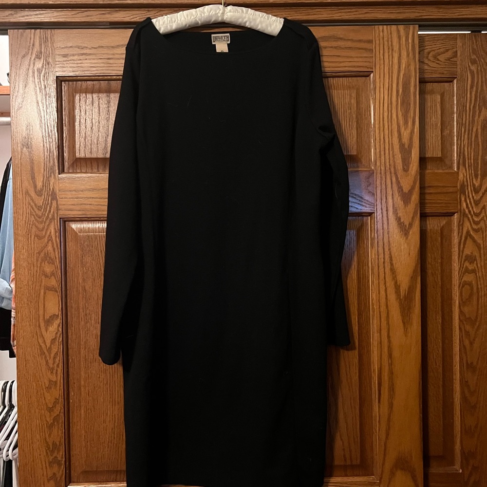 Duluth trading black dress